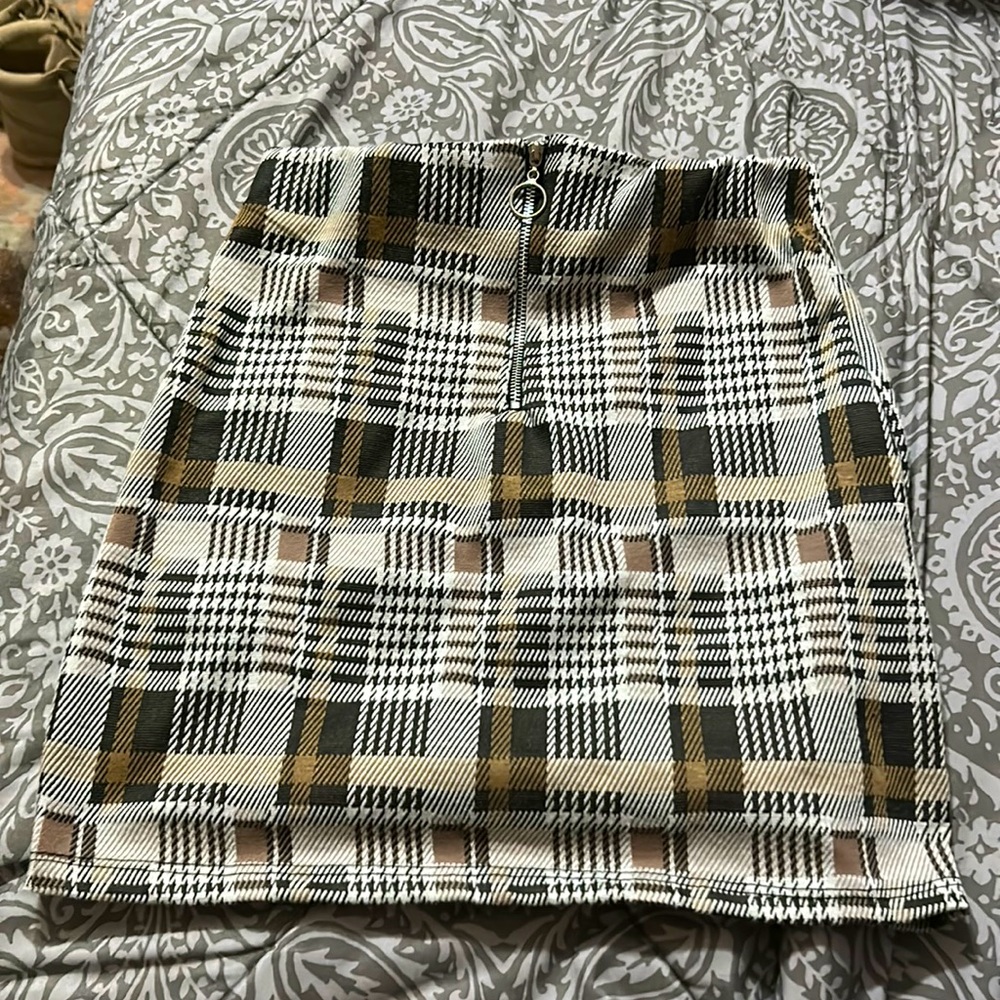Tan checkered skirt